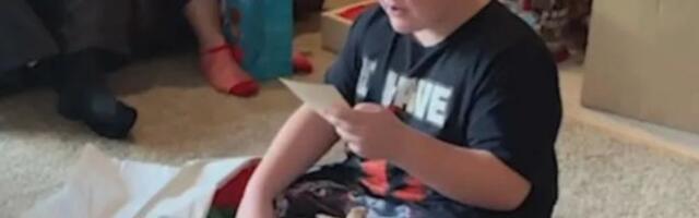 Ovaj dečak je na Božić saznao da će biti usvojen: Mislio je da će ostati sam, njegova reakcija sve govori