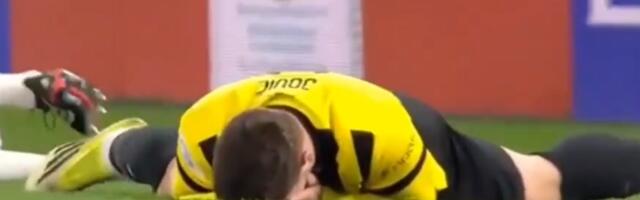 Luka Jović dao gol, pa doživeo povredu: Srbin krvavog lica ostao da leži na zemlji /VIDEO/