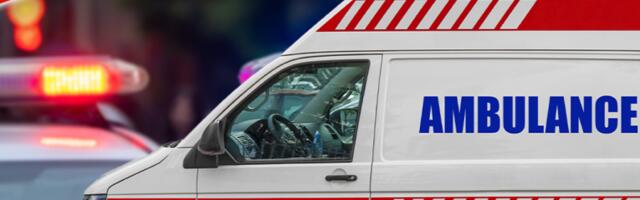 PRVE SLIKE TEŠKE NESREĆE KOD PANČEVA! Jedna odoba poginula, čak osmoro povređeno u lančanom sudaru! AUTOMOBILI NAČISTO SMRSKANI, KAMION IH IZBACIO VAN PUTA! (FOTO)