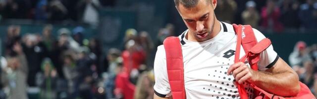 Alkaraz prevelik zalogaj za Srbina! Đere zapretio, ali ostao bez čuda u Barseloni!