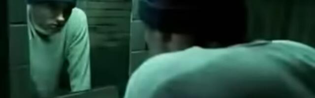 Stih po stih: Čuvena Eminemova pesma „otpevana“ uz pomoć 331 filmske replike