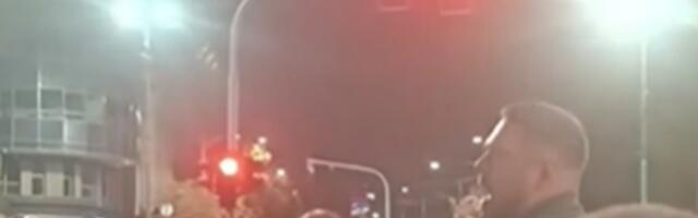 "Ova država je normalna, bez ovog na vlasti: Štimac održao govor kod Skupštine (VIDEO)