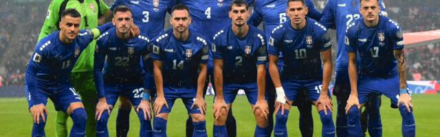 (TVITOVI) SRBIJA U DRUGOM PLANU ZBOG ZVEZDE: Navijači ljuti na Vlahovića i Gudelja!