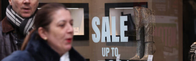 Како раде продавнице, поште и апотеке за празнике