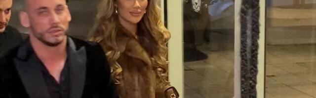 Tea Tairović sa mužem stigla na naovogodišnji nastup, "šljašti" sa svih strana: "Maštam o majčinstvu"