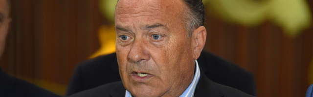 “POLUDIGITALNI TEST”: Kako će izgledati mala matura?