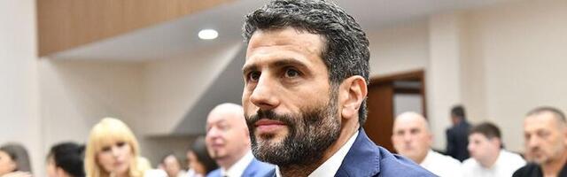 "Cena autobusa 470.000 evra. Pa nije galapagoskih mungosa!"