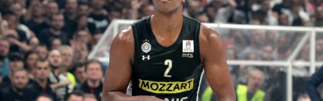 Ledej objavom na Instagramu oduševio Grobare (FOTO)