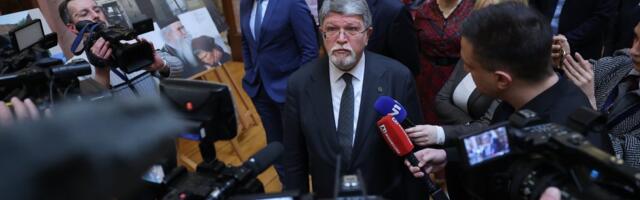 Hrvatski mediji žestoko ponizili Piculu: "Ne da na njega ne računaju, nego ga ni ne čitaju" (FOTO)