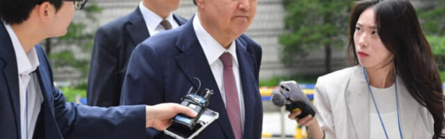 Бивши председник Јужне Кореје осуђен на 18 месеци затвора