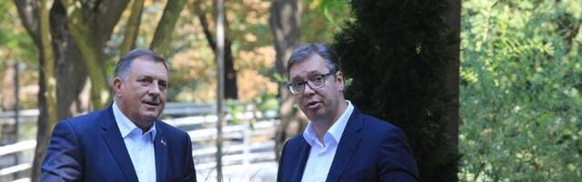Kako su se čašćavali Vučić i Dodik: Idiot, kriminalac, pobačaj...
