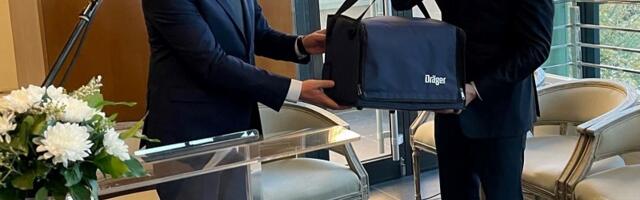 Полицијској станици Горњи Милановац уручен уређај за откривање психоактивних супстанци код возача