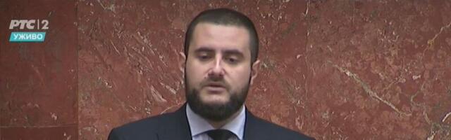 Zukorlić postavio pitanje o odlaganju korićenja rijeka u Novom Pazaru, nadležni da pomognu poplavljenim