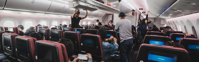 OTPAO DEO AVIONA! Drama na nebu, putnici uzimali MASKE ZA KISEONIK i opraštali se od voljenih! JEZIVI SNIMCI IZ LETELICE (VIDEO)