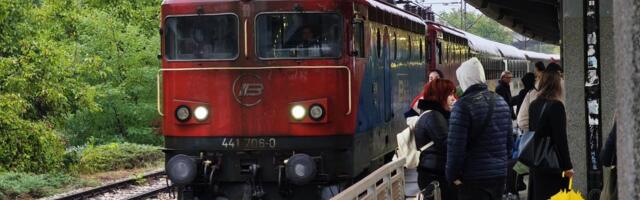 VOZ OTIŠAO ZA BIJELO POLJE, JEDAN VAGON OSTAO U PODGORICI: Nesvakidašnji slučaj u Crnoj Gori!