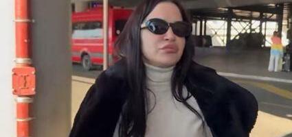 "TA NEKA VRSTA AMONIZITETA" Hit lapsus Aleksandre Mladenović postao viralan na mrežama: Pevačica nije ni primetila grešku (VIDEO)