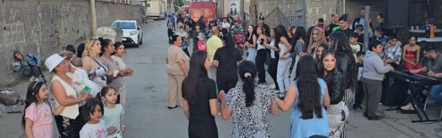 Erdelezi svečano obeležen u Nišu uz muziku, vatru i romsku tradiciju