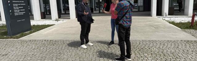 Odloženo suđenje uredniku Informera po tužbi sudije Bakovića: Vučićević vidno uznemiren na sudu (VIDEO)