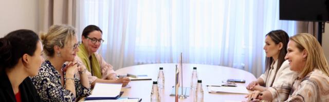 Пауновић са амбасадорком Француске о новом споразуму у области јавне управе