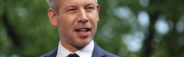 Peter Mađar dobio neobičan poklon od premijera Pakistana: "Ne poklanja baš svako revolver"