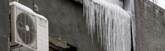 Meteorološkinja upozorila na ono što ljudi rade sa ledenicama! Kad pročitate koja opasna bolest vreba iz njih, neće vam biti svejedno (video)