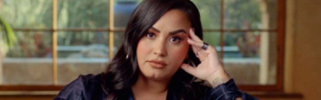 Ova poznata pevačica izgubila je nevinost kao rezultat silovanja još u tinejdžerskim danima i niko zbog toga nije odgovarao!