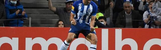 Grujić naručuje policu, uskoro stižu novi trofeji