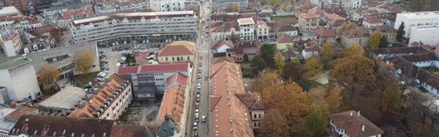 Облачно и магловито, највиша дневна температура до 16 степени