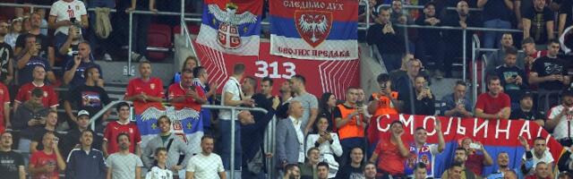 Srbi masovno skidaju Englezima zastave u Nemačkoj (FOTO)