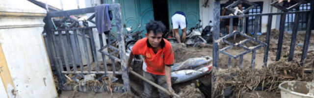 Уништено више од сто хиљада домова