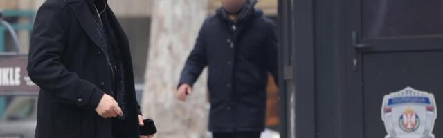 "PREVAREN SAM, DOKUMENTI SU FALSIFIKOVANI" Čeda Jovanović se oglasio za Kurir nakon drame s policijom! Otkrio sve detalje vezane za izbacivanje iz stana!