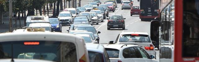 U Grčkoj više nemaju milosti za ovaj prekršaj u vožnji, a naši vozači to često rade: Kazna i do 4.000 EVRA i 8 godina bez dozvole! Stroge kazne i u Srbiji