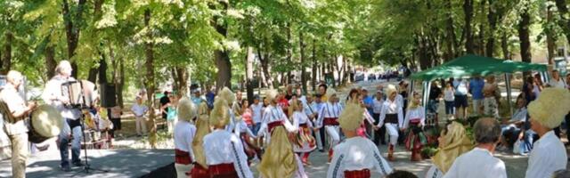 Stari zanati, lekovito bilje, zimnica, poselo i ludi banjski ples. “Etno susreti – Niška Banja 2023.“
