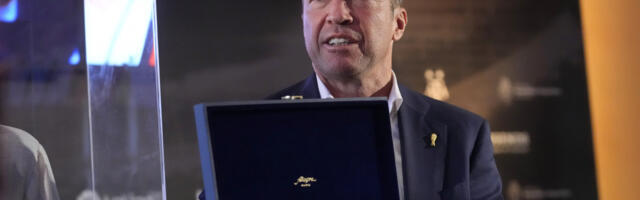 PAO NA MLADOST I LEPOTU: Lotar Mateus u vezi sa 38 godina mlađom manekenkom! (FOTO)