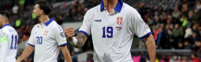 STANKOVIĆ PUCA OD SREĆE: „Ovo je bio moj san, gledao sam tatu u dresu Srbije!“