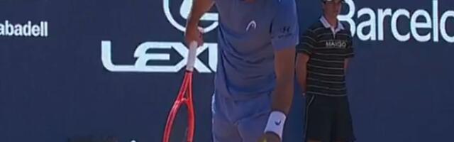 Magija ili bezobrazluk? Teniser potezom ostavio sve u neverici, rival mu jedva pružio ruku zbog toga