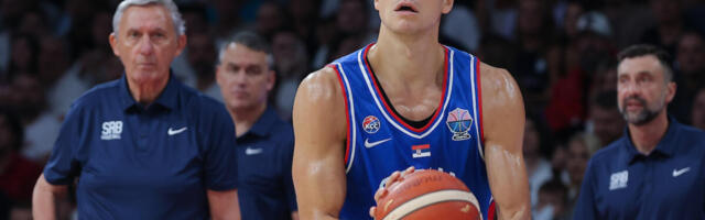 Bogdanović uz stihove Šabana Šaulića ispratio Veselog u penziju - "brate Srbine, Grobare, uçalım!" (Foto)