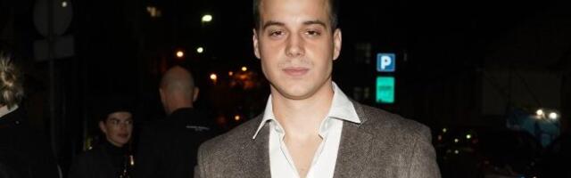 Pavle Mensur pokazao čime raspolaže! Objavio sliku na kojoj je nag, za ovim je Jelisaveta odlepila