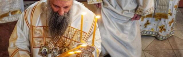 U VAZNESENJSKOJ CRKVI SE OKUPIO VELIKI BROJ VERNIKA: Patrijarh Porfirije služi liturgiju na Spasovdan (FOTO)