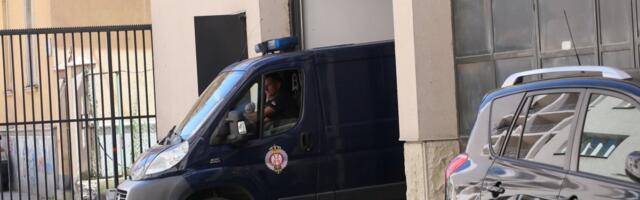 Ženu čupao za kosu i šutirao na ulici: Uhapšeni nasilnik danas na saslušanju