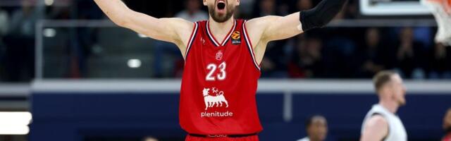 Gudurić i društvo naneli peti vezani poraz Efesu, Olimpijakos lako sa Bajernom