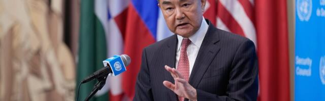 Kina i Japan oprečno o tome da li su njihovi ministri spoljnih poslova razgovarali na samitu ASEAN-a