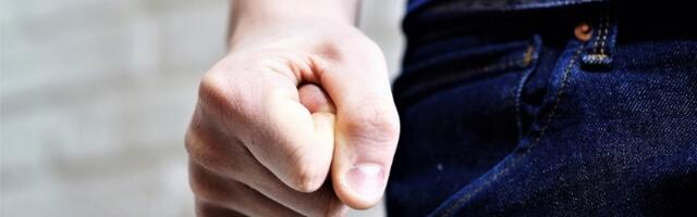 Sin (24) pretukao oca u Surčinu