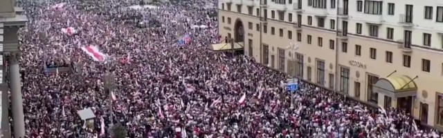 Masovni protest u Minsku dve sedmice nakon izbora