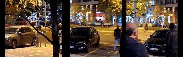 Tuku se međusobno! Opozicionari u Novom Sadu nasrnuli jedni na druge (VIDEO)