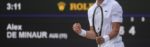 Novak Đoković preokretom do četvrtfinala Vimbldona!