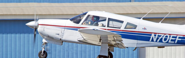 OVAKO IZGLEDA AVION KOJI SE SRUŠIO KOD SUBOTICE Na licu mesta veliki broj vozila hitnih službi (FOTO)