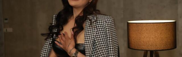 NE DOZIVAJTE MI JOŠ DECE! Udata pevačica zaprošena na nastupu - dobila burmu od fana, pa izgorela na pomen NOVE TRUDNOĆE! (VIDEO)