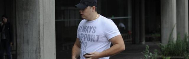 OVO NIJE BELIVUK, OVAJ LIČI NA VAMPIRA! Konsiljere vođu klana opisuje kao lepotana!