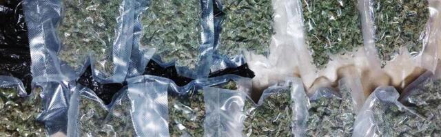 DVOJE UHAPŠENO U OBRENOVCU: Policija im pretresla stanove i pronašla narkotike!